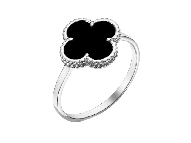 Золотое кольцо с ониксом 17р. 0