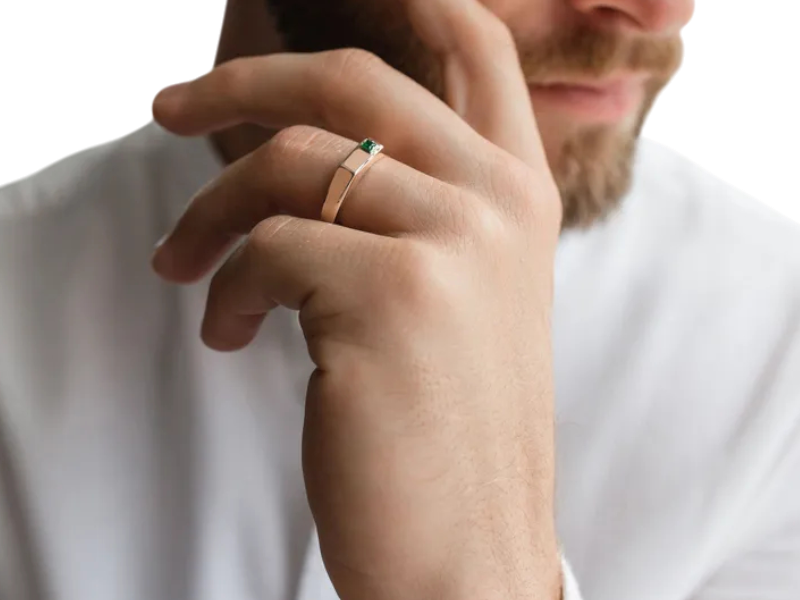 Золотая печатка с Зелёным Ониксом 18.5р 1